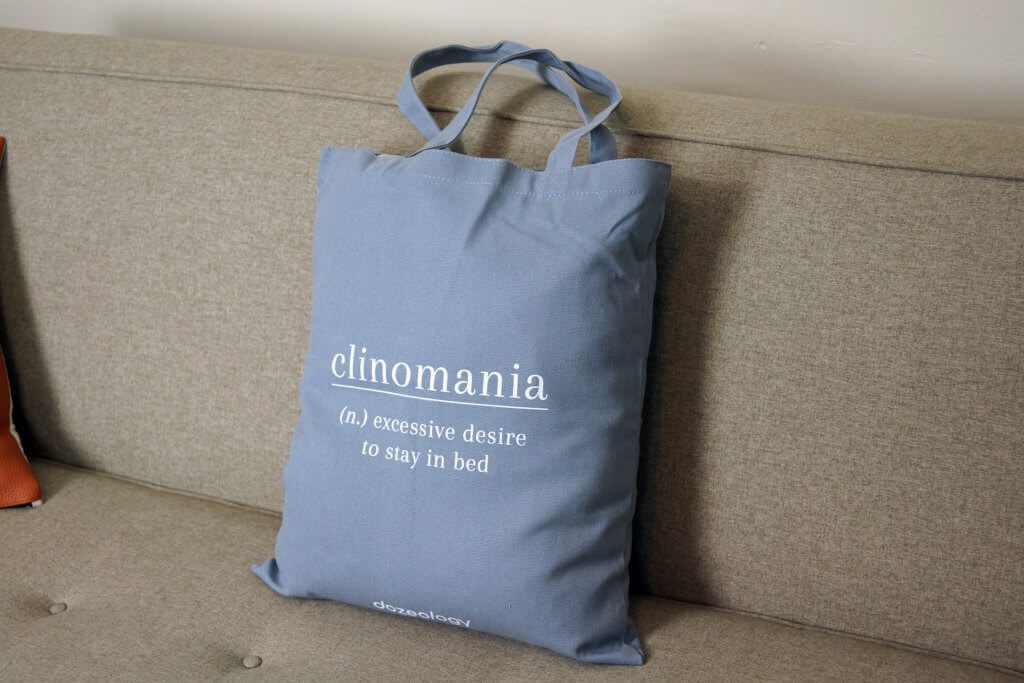 clinomania definition carry bag